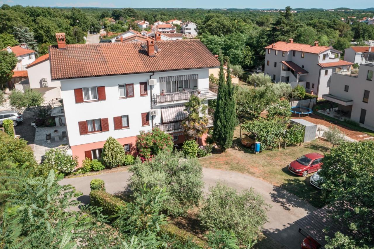 Apartments Marcan Пореч Экстерьер фото